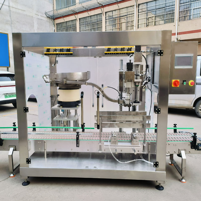 大桶抓式擰蓋機(jī)-化工桶自動(dòng)旋蓋機(jī)